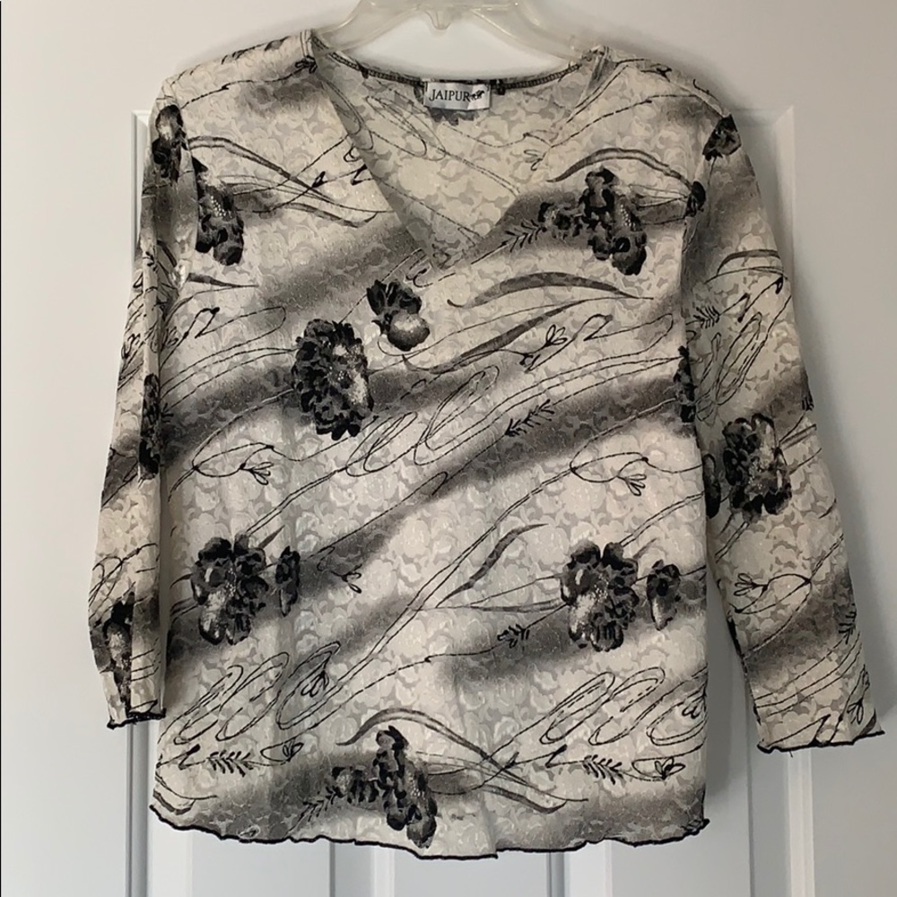 NWOT lace top